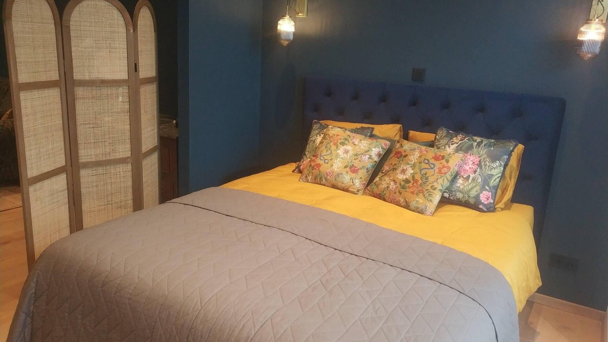 Vlissingen Apartment | Apartment with garden, 200m from the popular bathing beach