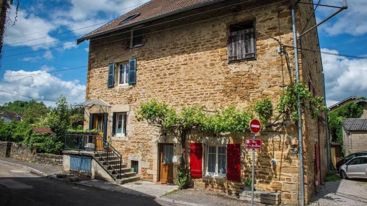 Arbois Apartment | Apartment with garden