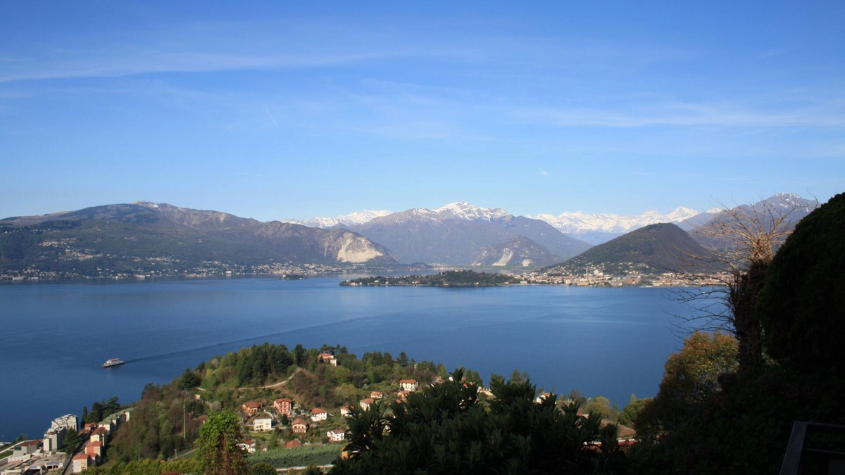Laveno Apartment | Apartment with stunning views over Lake Maggiore and the Borromean Islands