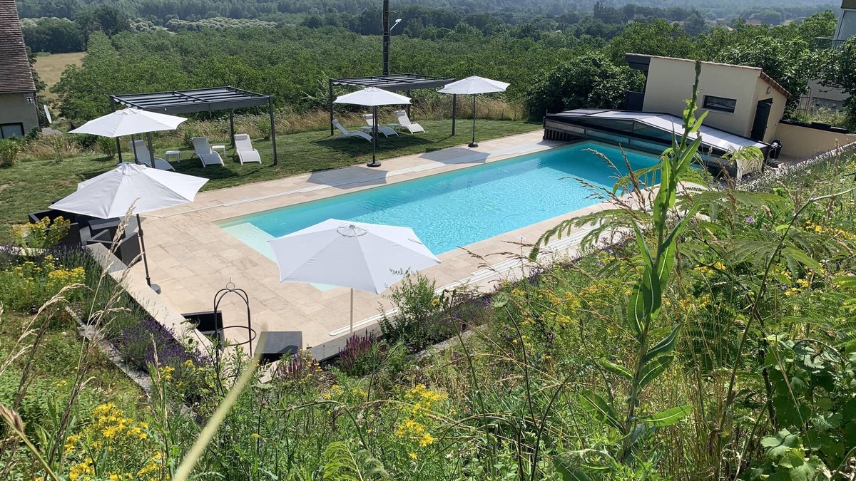 Lanzac Apartment | Apartment with large private terrace, shared garden and swimming pool