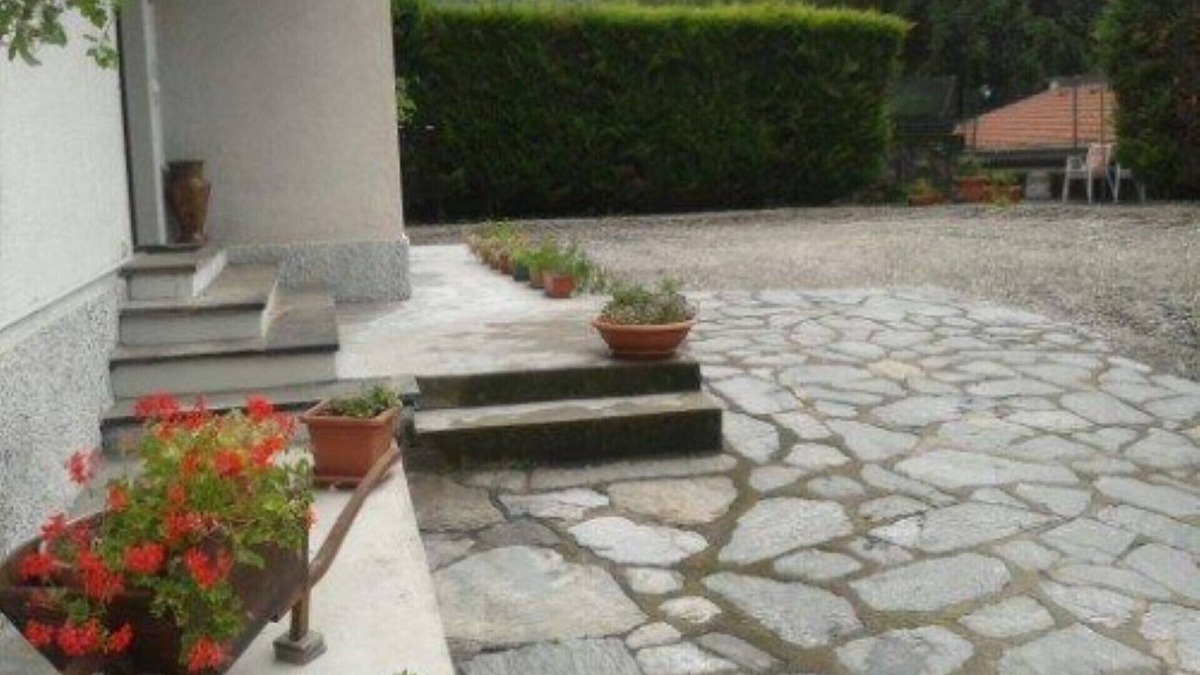 Omegna House | Apartment with large terrace and beautiful views of the mountains and hills