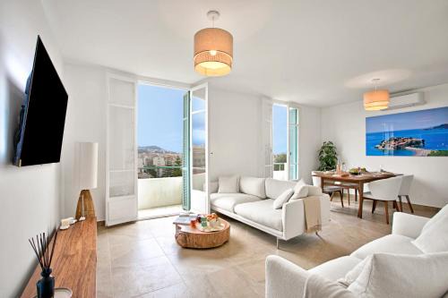 Les Baumettes Apartment | Apartment With Ocean View - Happy Rentals