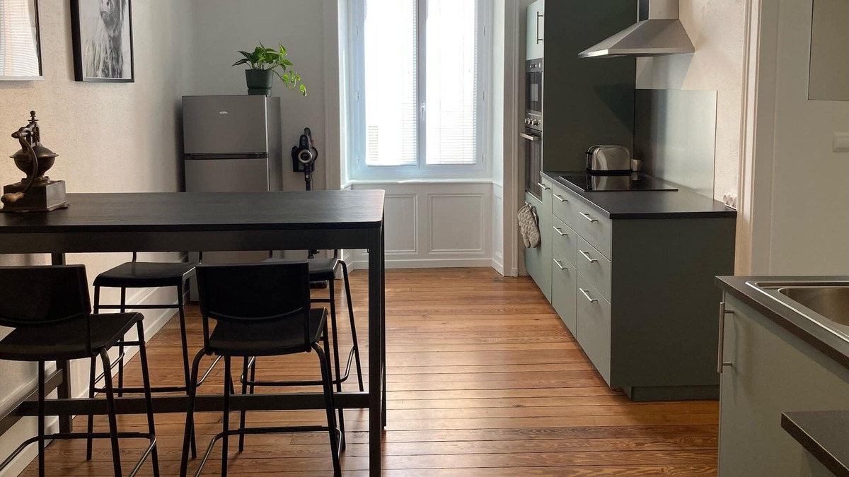 Montbeliard Apartment | Apartment with parking space (+ near train station)