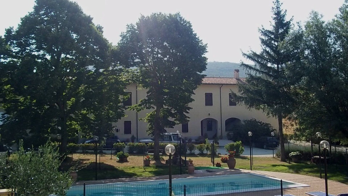 Nocera Umbra Other | Apartment with pool in farmhouse sleeps 5 with 2 rooms