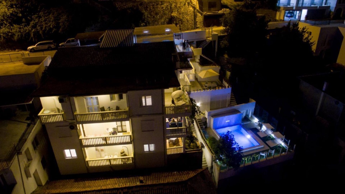 Ulcinj Apartment | Apartment with pool and sea view