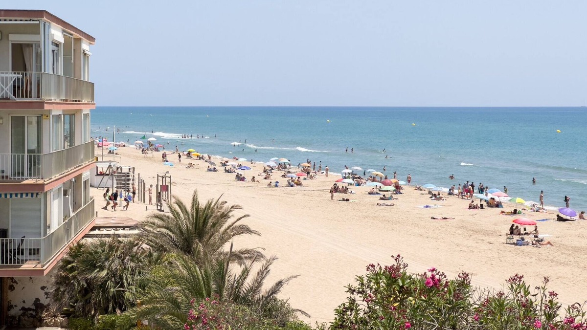 Gava Apartment | Apartment with pool in Gavá Mar