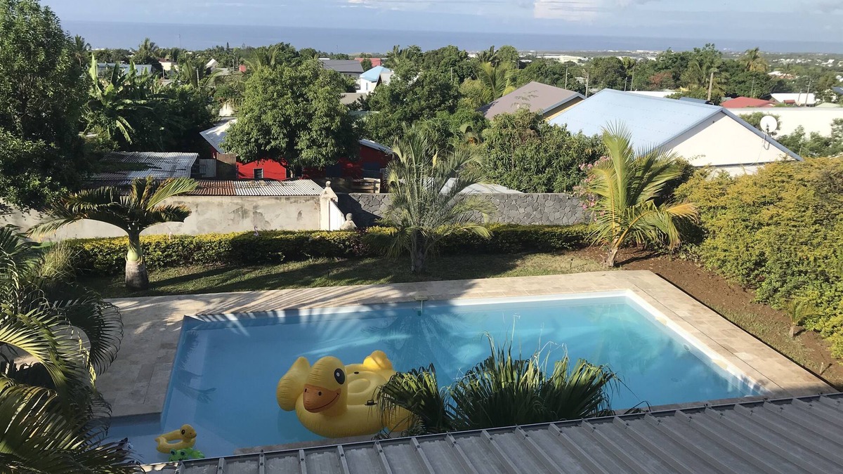 Saint-Pierre Apartment | Apartment with pool and terrace with exceptional sea and mountain views