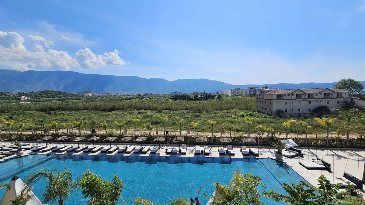 Orikum Apartment | Apartment WIth Pool View Rradhime