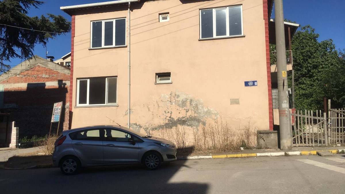 Korfez Apartment | Apartment with private garden & balcony in the heart of Körfez Kocaeli