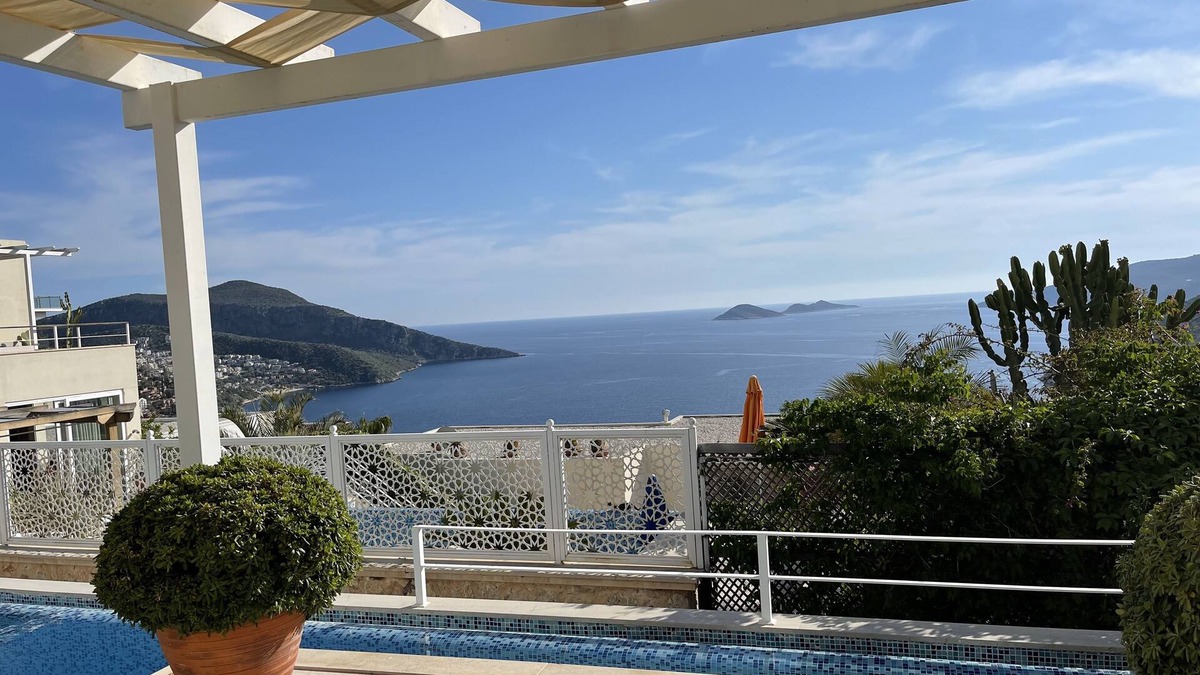 Kalkan Apartment | Apartment With Shared Pool And Sea Views