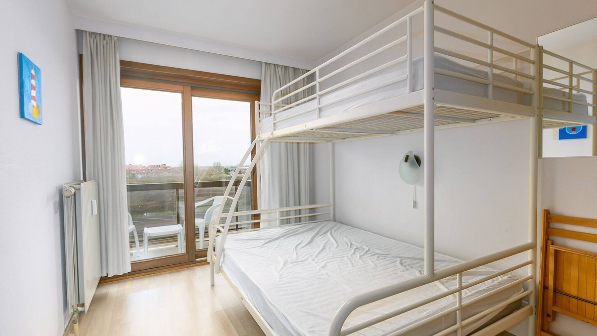 Middelkerke Apartment | Apartment with spacious living room