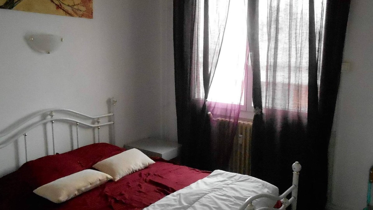 Beziers Apartment | Apartment with superb view, near town center, 15km from beaches