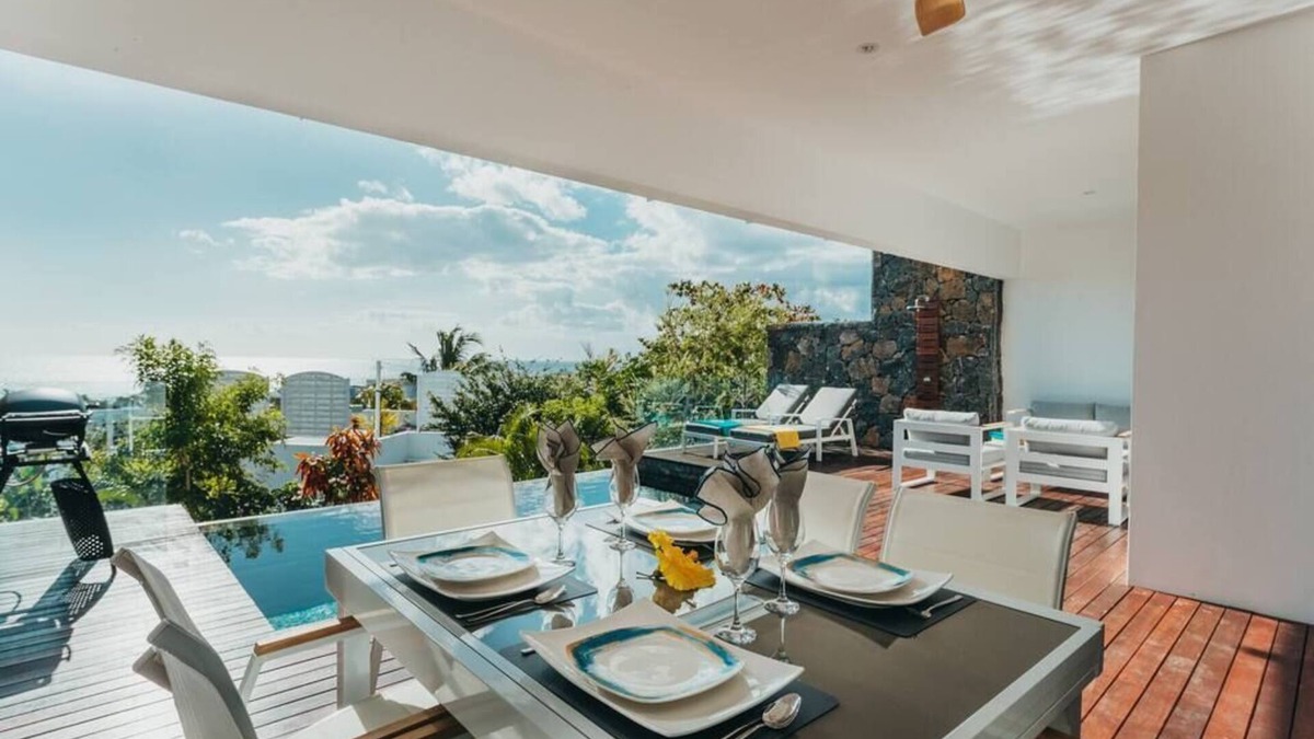 La Mivoie Apartment | Apartment with swimming pool and sea view