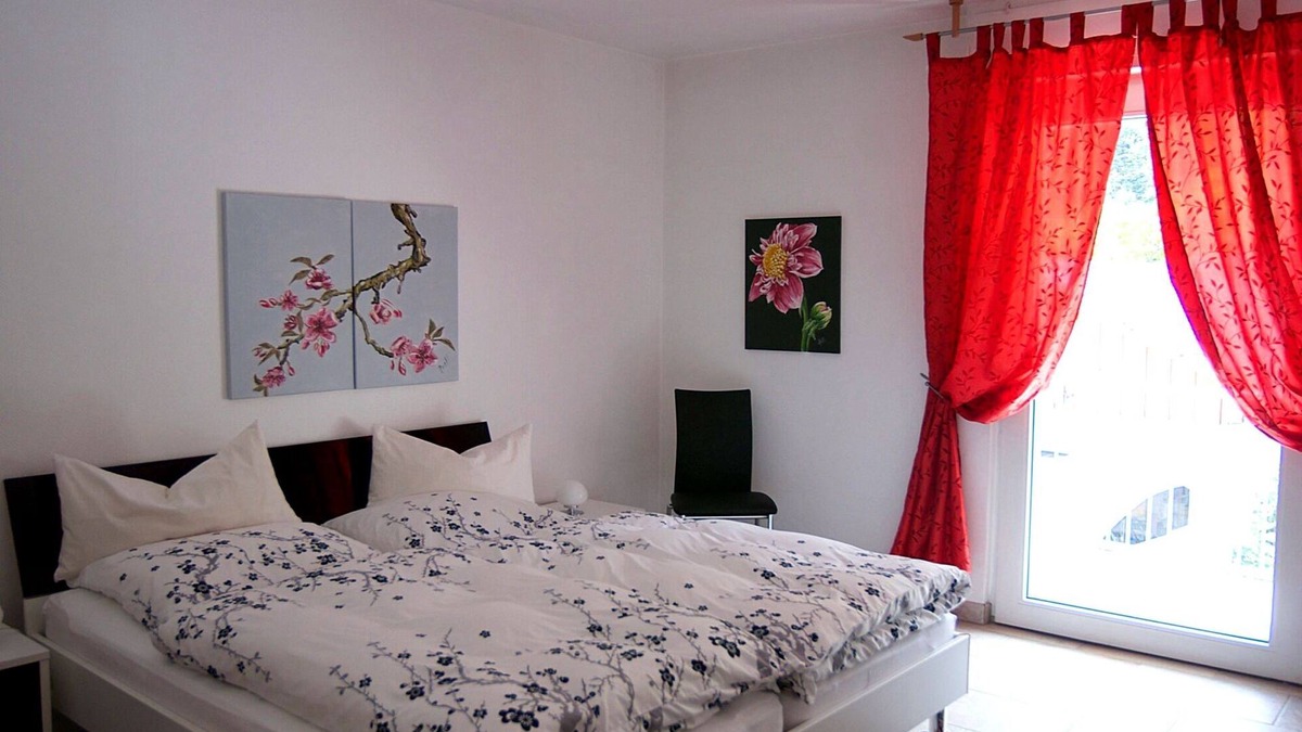 Traben-Trarbach Apartment | Apartment with Terrace, dogs welcome, close to the city centre