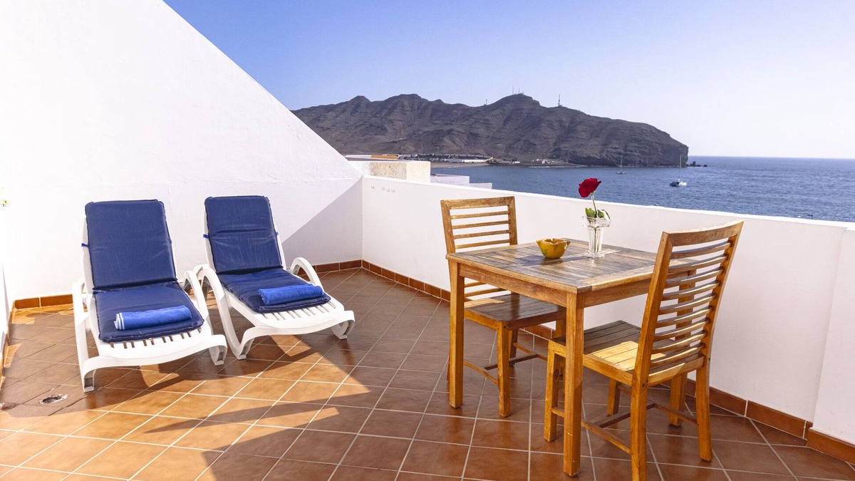 Gran Tarajal Apartment | Apartment with terrace, sea views, and satellite TV via Wi-Fi 600 MB