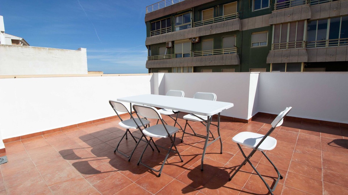 El Perello Apartment | Apartment with terrace and views of the beach
