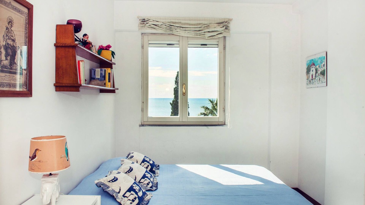 Gaeta Apartment | Apartment with terrace and view of the sea in Gaeta Medievale – private parking