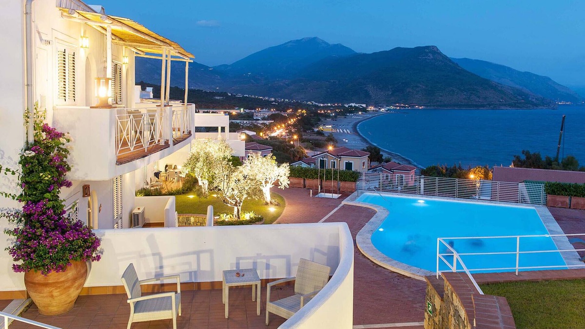 Villammare Apartment | Apartment with terrace. Shared pool. 150 metres from beach