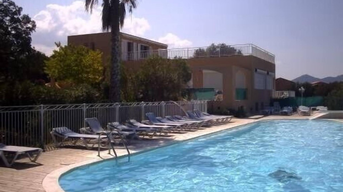 Lumio Apartment | Apartment with terrace, seen splendid on the golf of calvi