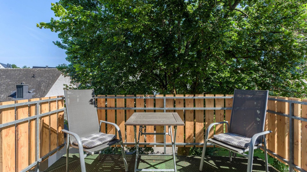 Usseln Apartment | Apartment 'Wohnung 2 Linde' with Balcony and Wi-Fi