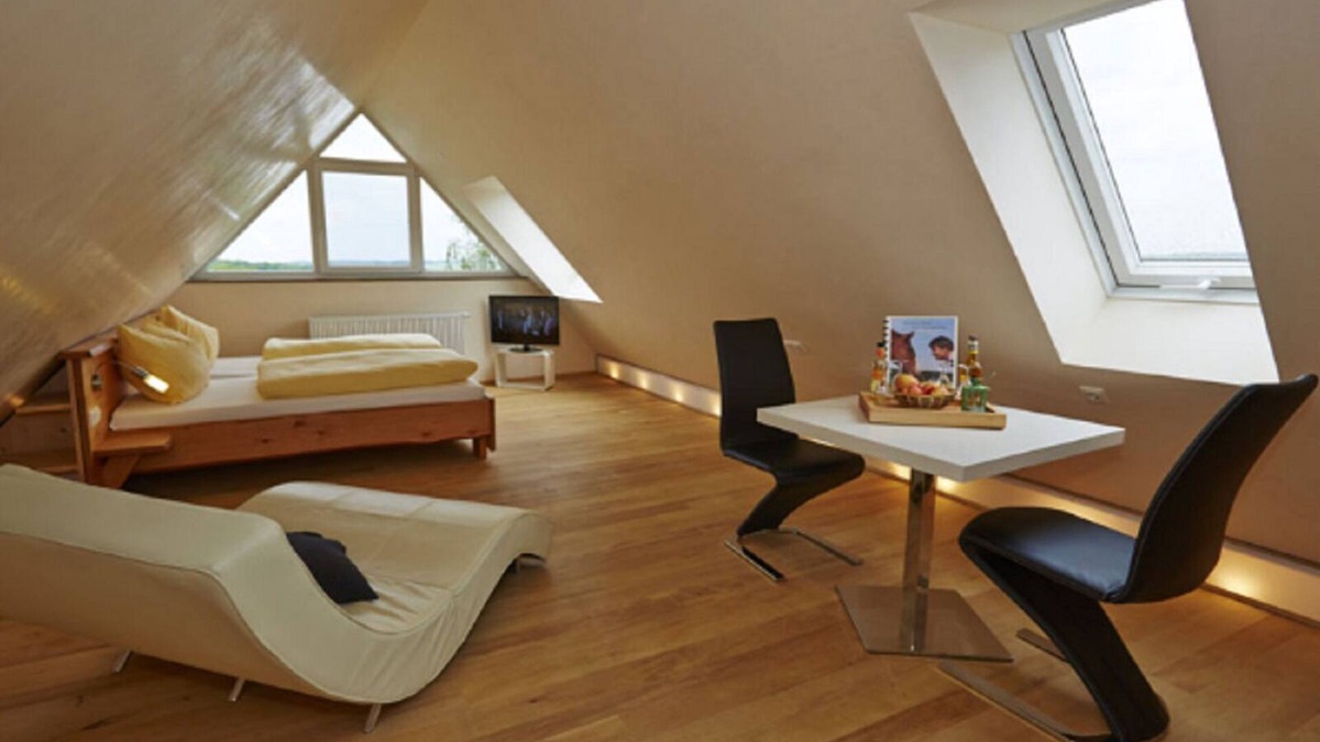 Igersheim Apartment | Apartment Wolke 7 for 1-2 people in the Dachspitz with a wonderful view over the Taubertal