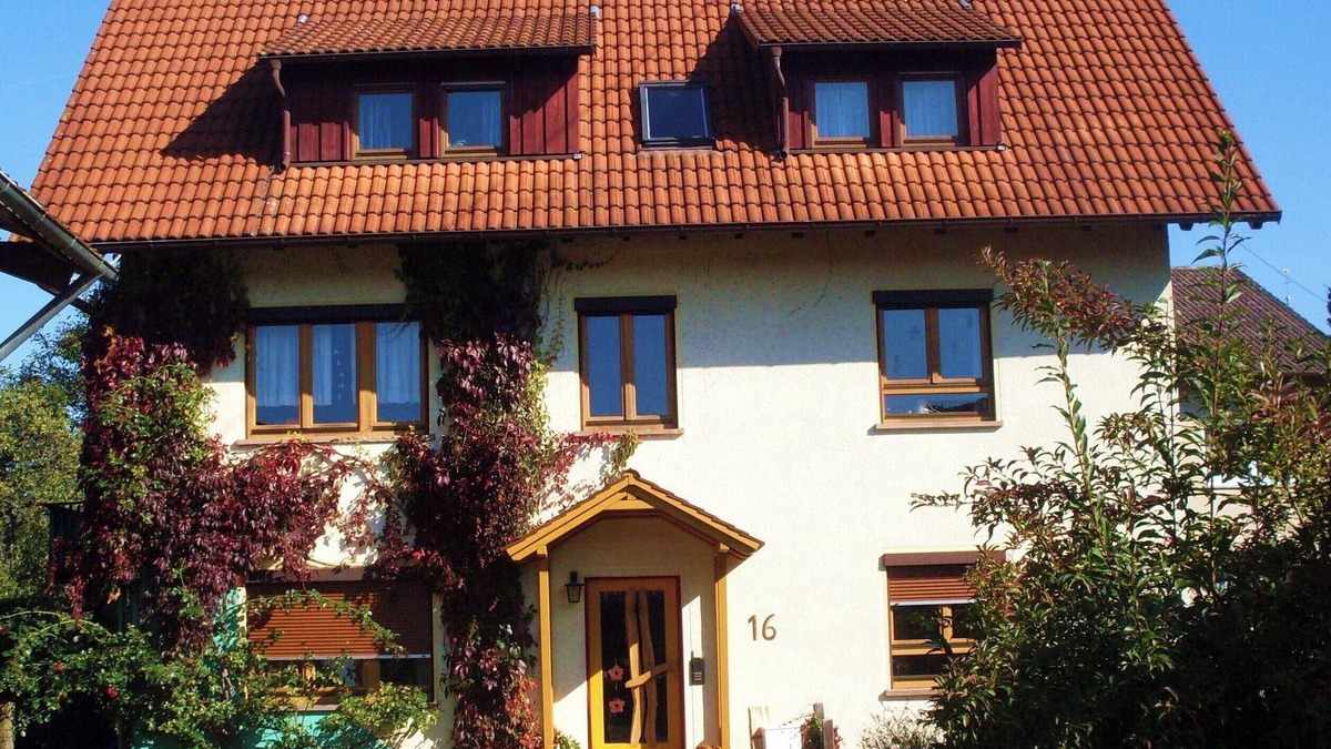 Bad Liebenzell Apartment | Apartment 'Wollmeister' with Shared Garden and Wi-Fi