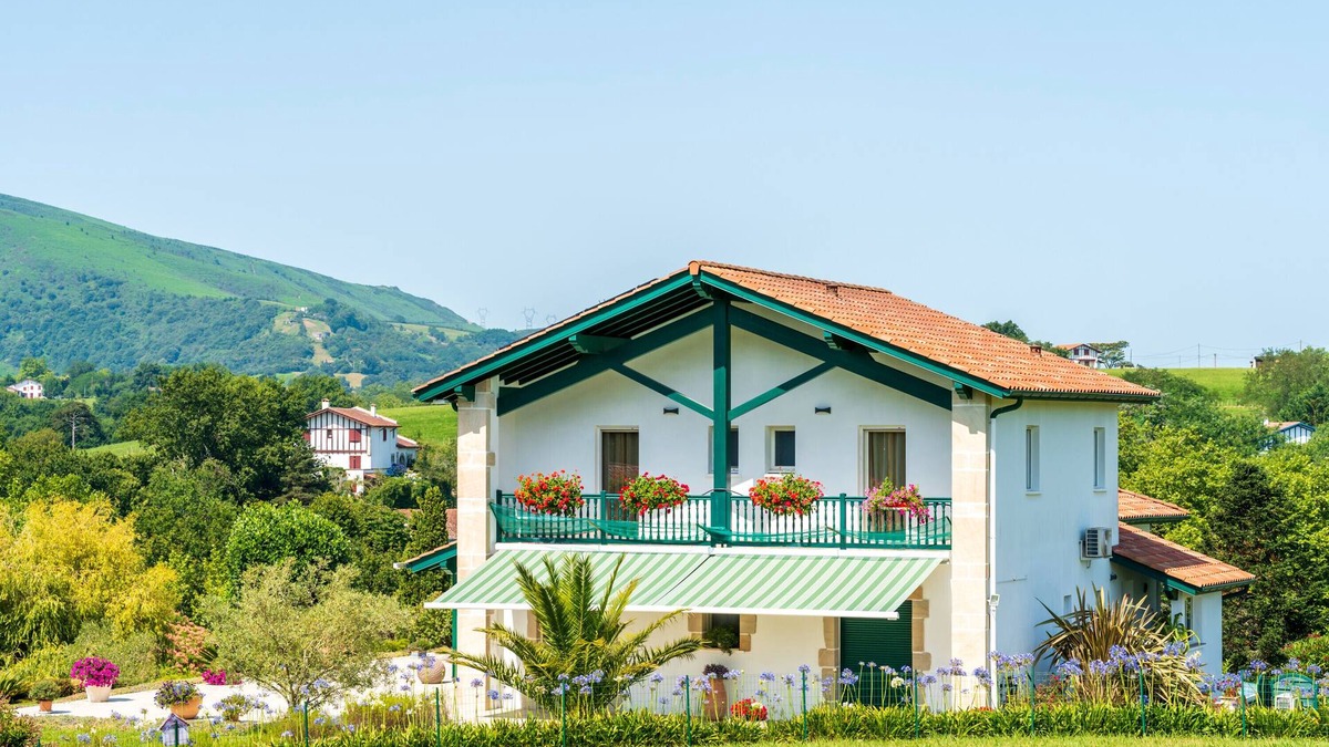 Urrugne Apartment | Apartment "Xokoa" with Mountain View, Private Terrace and Wi-Fi