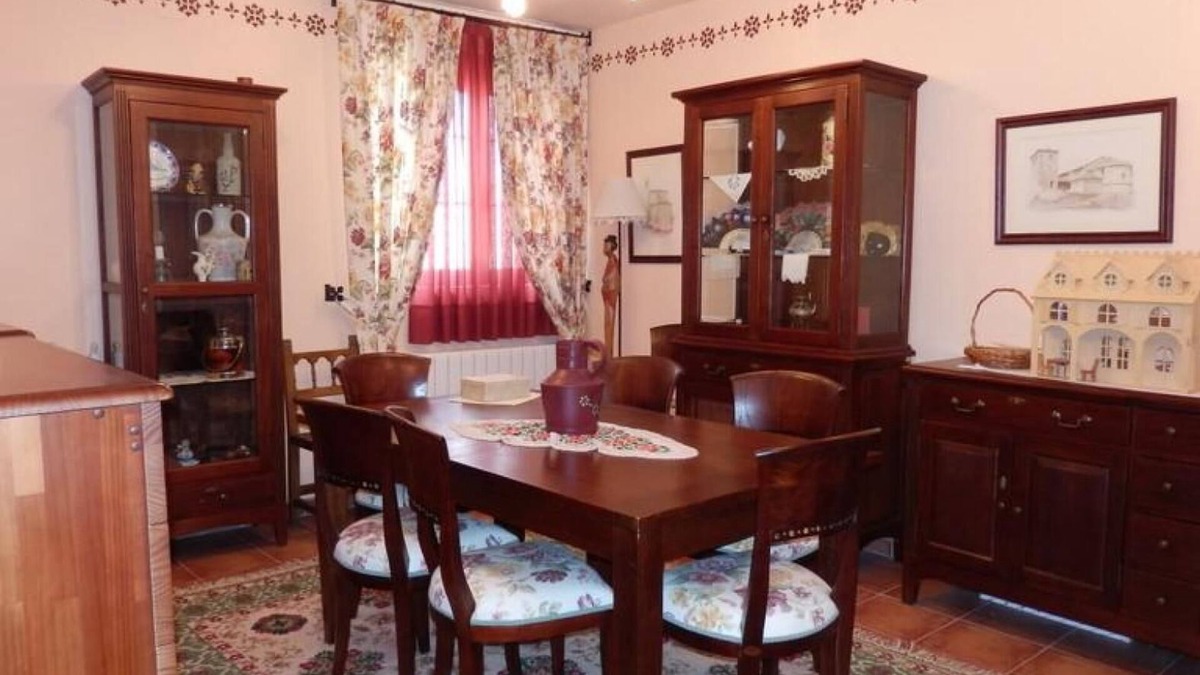 Ampudia Apartment | Apartment 'Y Corte - Castro' with Wi-Fi