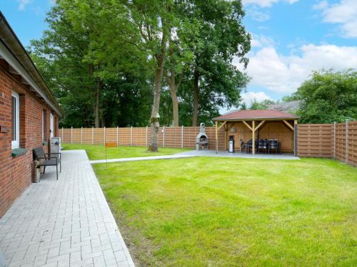Oberndorf Apartment | Apartment Zum Kreidesee Hemmoor-1 by Interhome