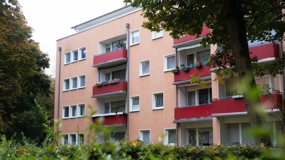Gronau Apartment | Apartment 'Zur Grenze' with Balcony and Wi-Fi
