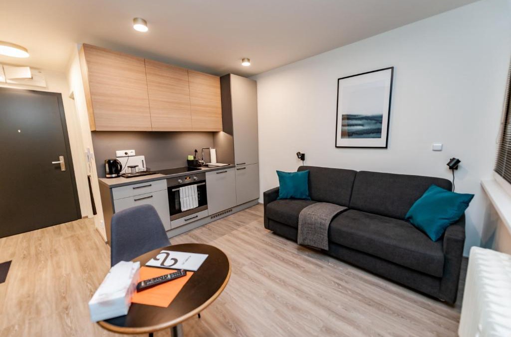 Hradec Kralove Apartment | Apartments 4u: KAMPUS Upstairs Hradec Králové