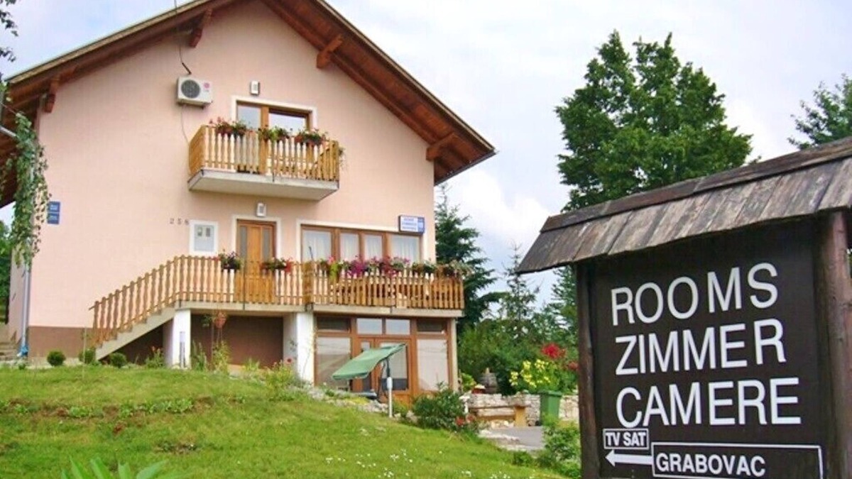 Grabovac Apartment | Apartments and rooms Željko, (12621), Rakovica, Croatia