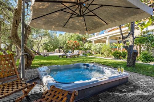 Rab Apartment | Apartments Blanka - Garden Oasis with Jacuzzi