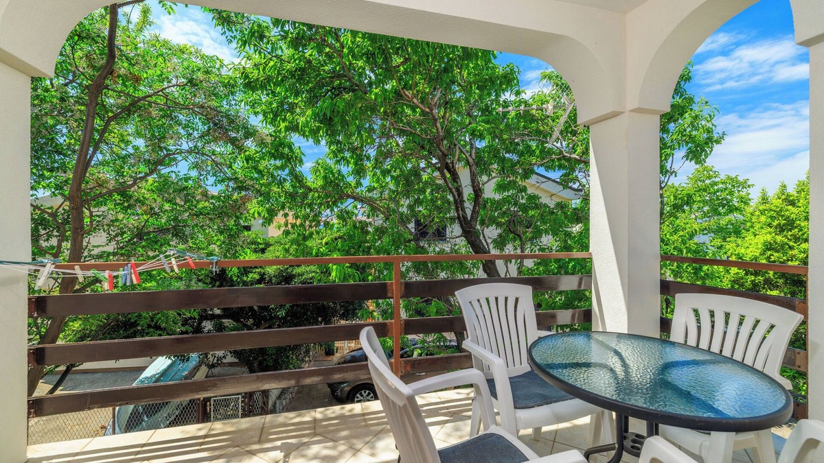 Ribarica Apartment | Apartments Bono (95351-A2) - Karlobag