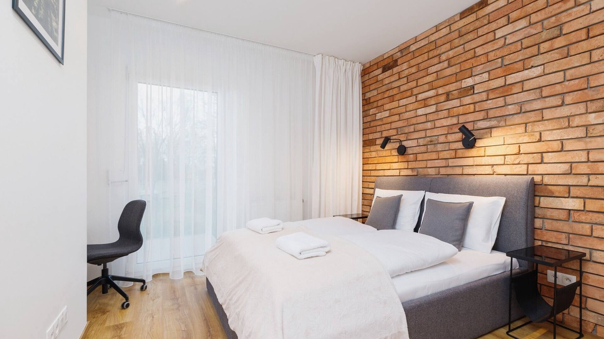 Czyzyny Apartment | Apartments Cracow Lema 15 by Renters