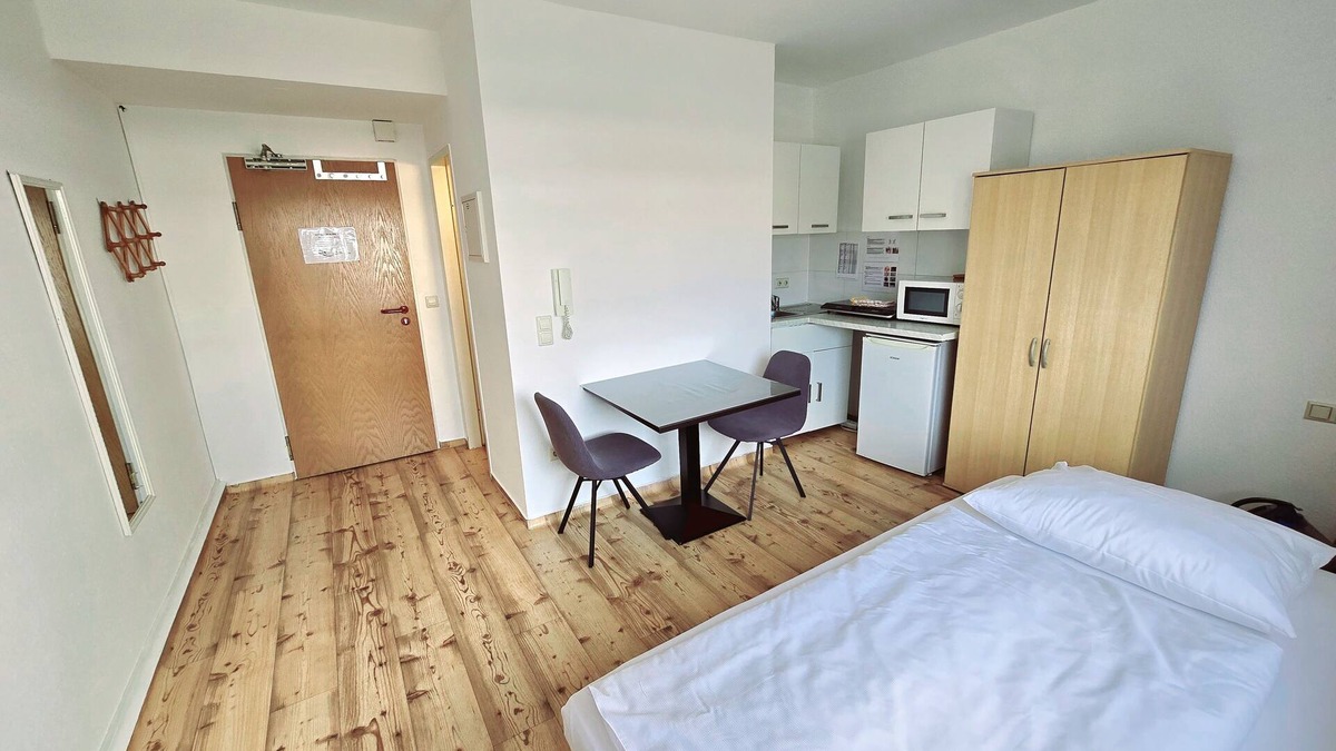 Heilbronn Apartment | Apartments EFDE GmbH - Allee 41, Heilbronn - Studio Apartment 32