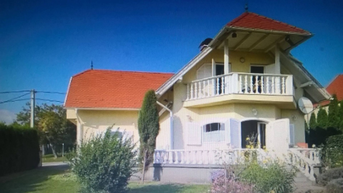 Cserszegtomaj Villa | Apartments for 4 people with a view of Lake Balaton