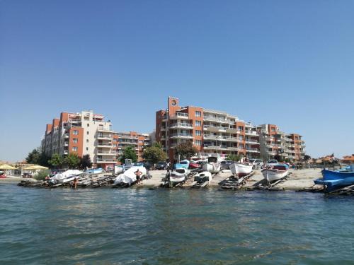 Pomorie Resort | Apartments Helios