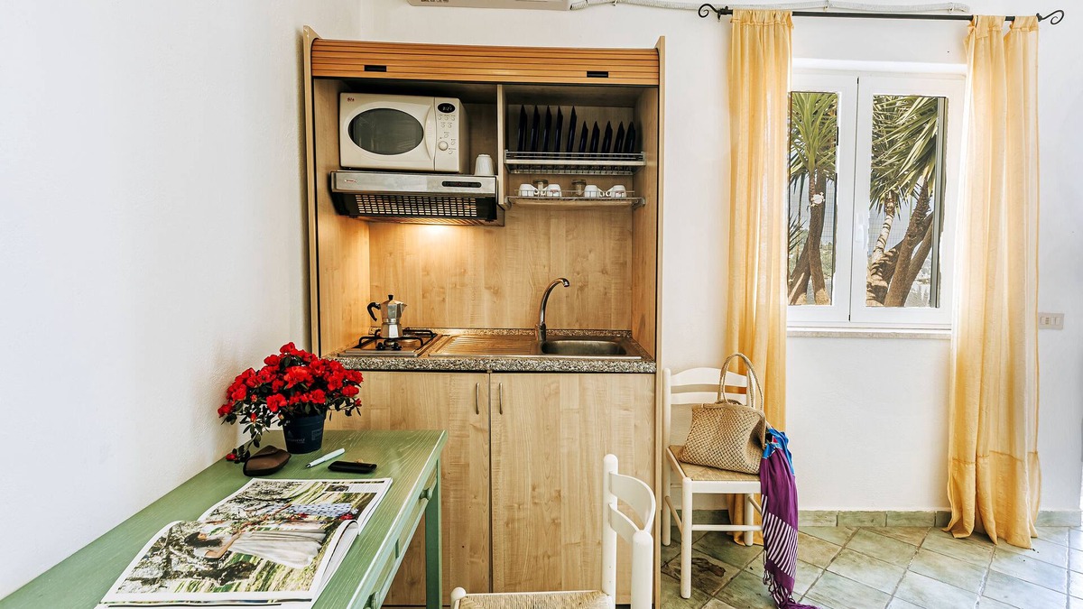 Casamicciola Terme Apartment | Apartments in the green with swimming pool
