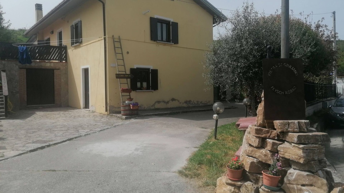 Potenza House | Apartments pertaining to country structure