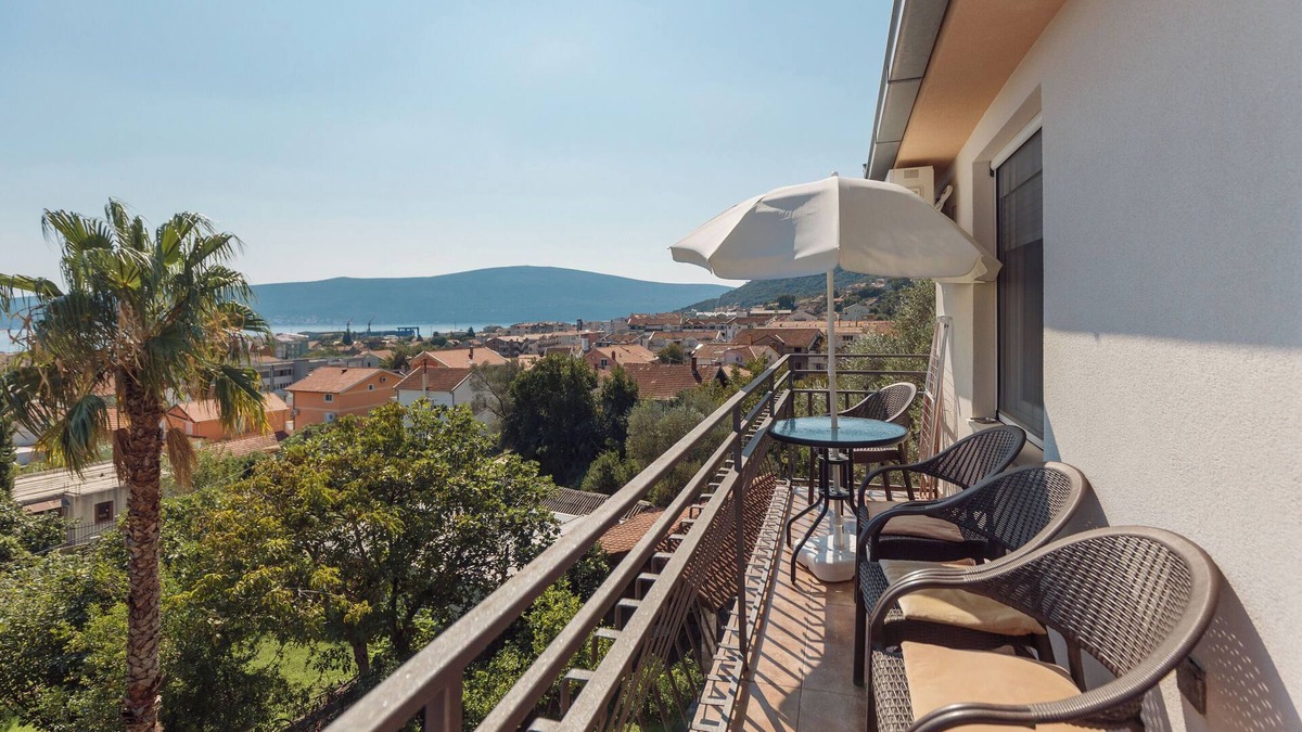 Bijela Apartment | Apartments Villa Mia (114661-A1) - Bijela