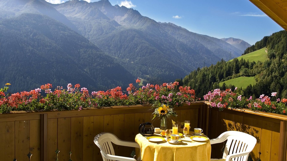 Santa Valburga Apartment | Apartments Zeppenhof - Enjoy your vacation!