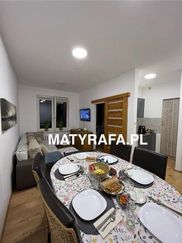 Tarnowskie Gory Apartment | ApartmentsByMatyrafa-I