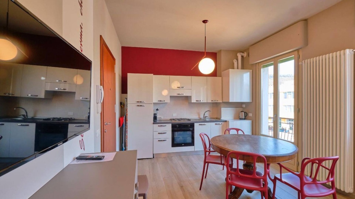 Garda Apartment | ApartmentsGarda - Antiche Mura - Dante