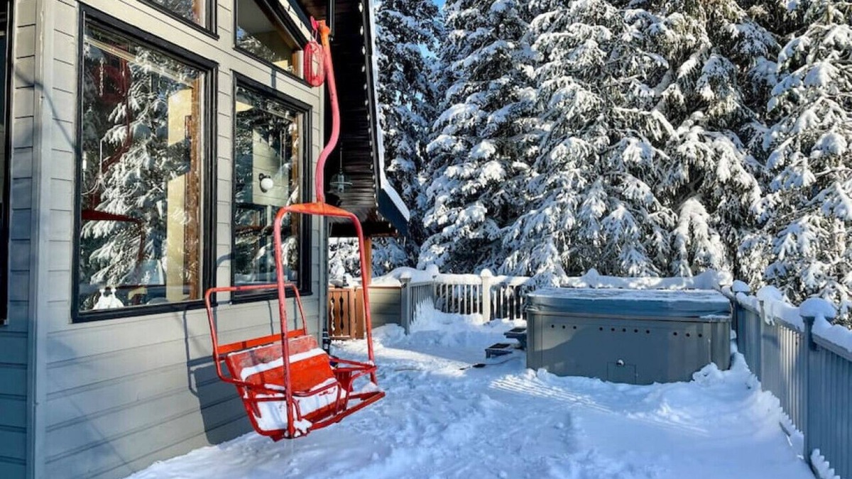 Okanagan-Similkameen Ski Chalet | Apex Mountain ~ Dun Raven ~ Charming Ski Chalet