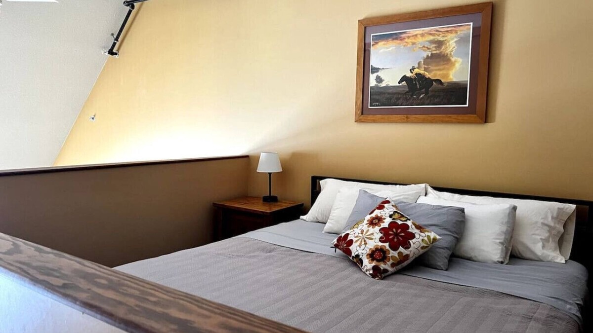 Okanagan-Similkameen Apartment | Apex Mountain ~ Alpine Ski Inn 418