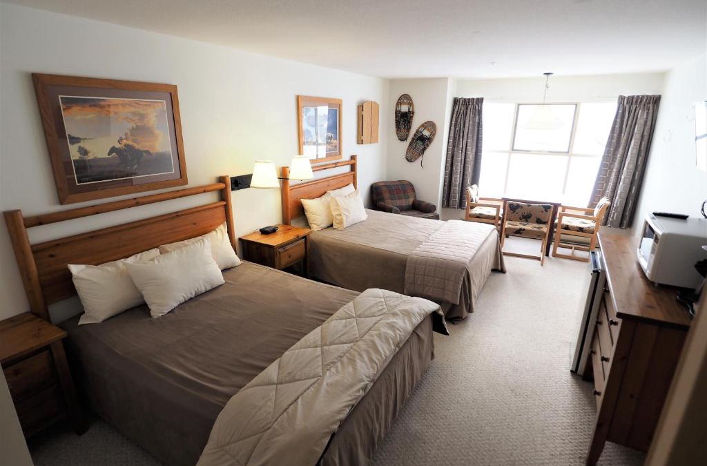 Okanagan-Similkameen Apartment | Apex Mountain Inn Standard Room 223 Condo
