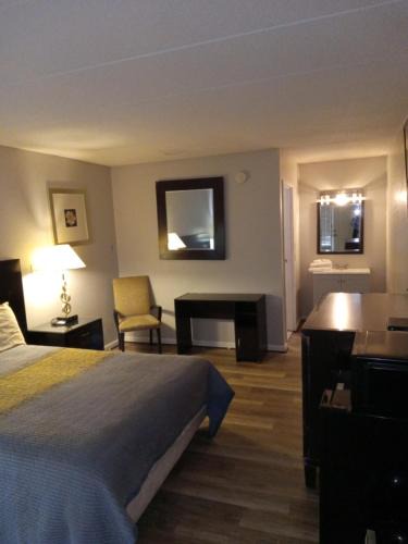 Winchester Hotel | APM Inn and Suites