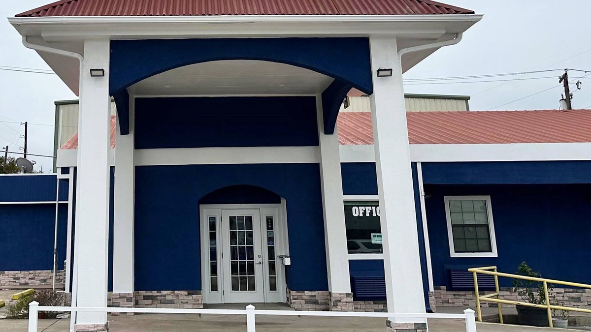 Fairfield Hotel | Apollo Lodge and RV Park