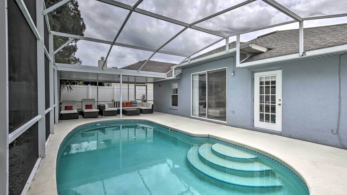 Apopka House | Apopka Single-Story Home w/Private Lanai + Pool!